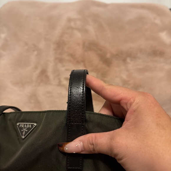 Vintage prada nylon shoulder bag - Picture 11 of 16